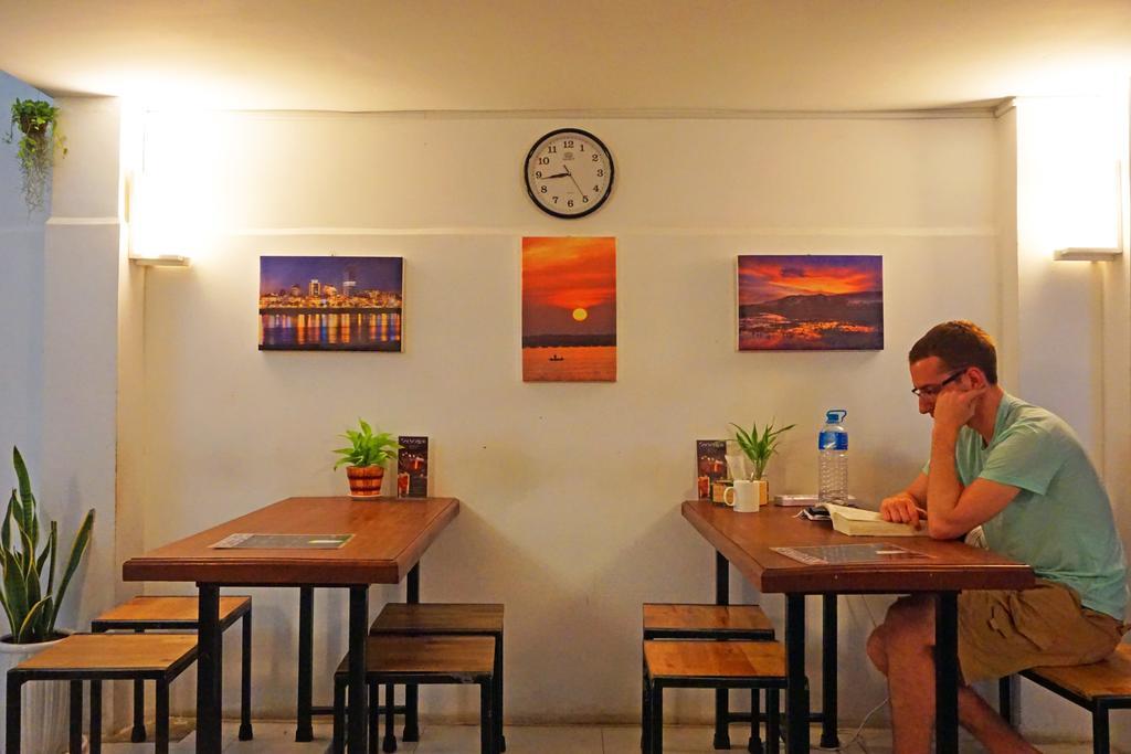 Maya Papaya Cafe & Hostel（One Stop） Phnom Penh Eksteriør billede
